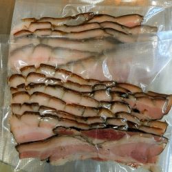 Rökt fläsk i skivor ca 200 g